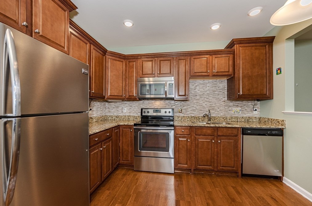 7 Augustus Ct #3004, Reading, MA 01867