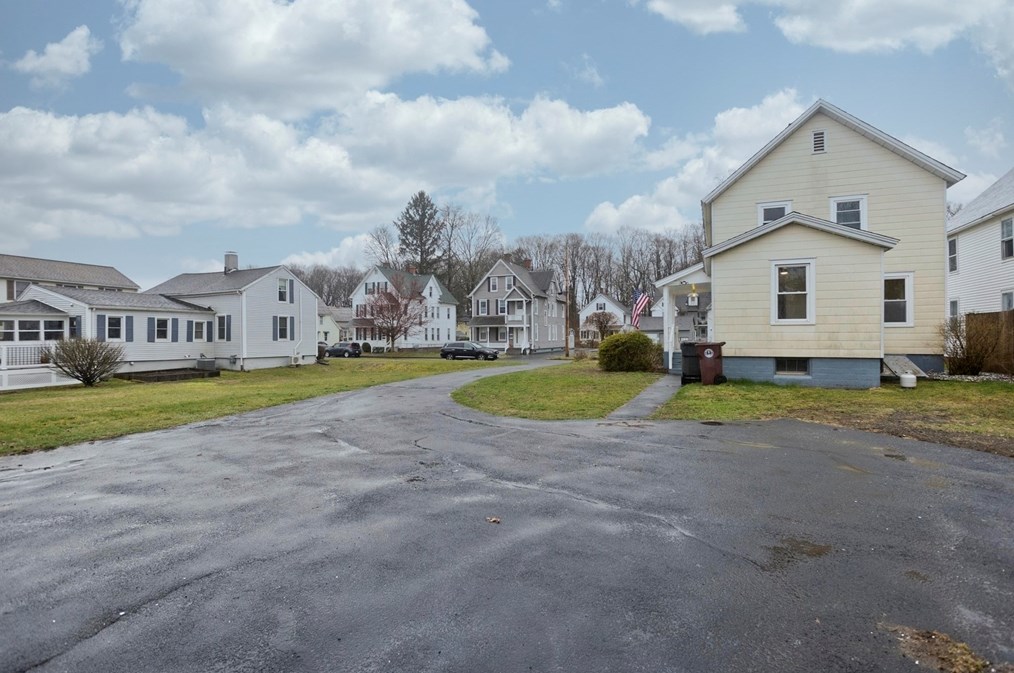 19 Harrison Ave, Montgomery MA  01085-4211 exterior