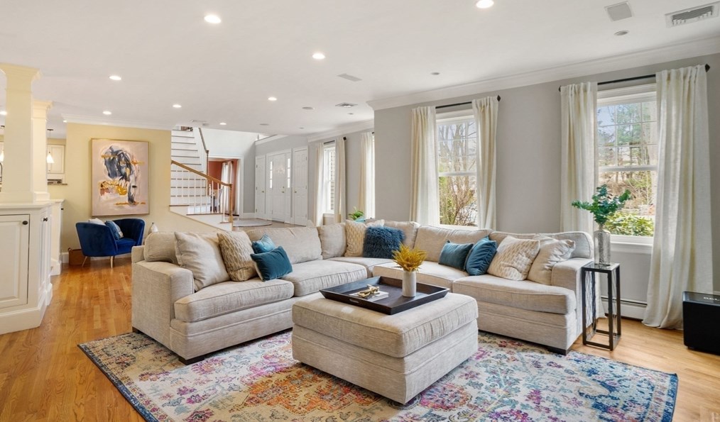 45 Buswell Park, Newton, MA 02458