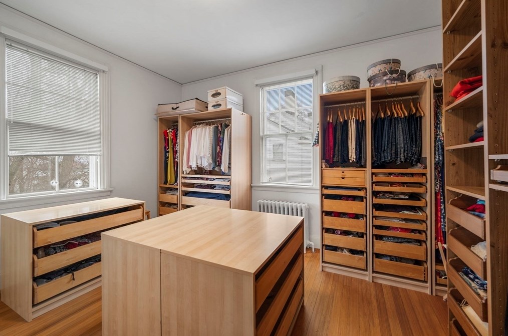 279 Nahant Rd, Nahant MA 01908-1341 exterior