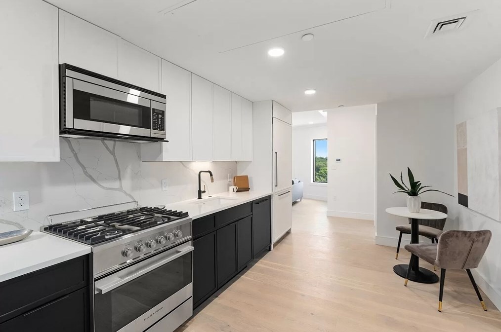 50 Leo M Birmingham Pkwy #604, Boston, MA 02135