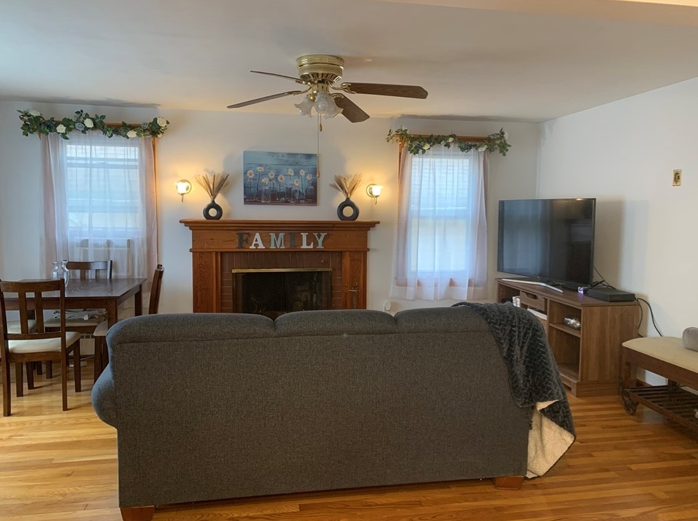 59 Champlain St, Dracut MA  01826-3946 exterior