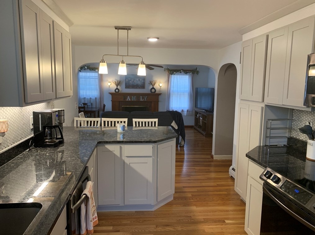 59 Champlain St, Dracut MA  01826-3946 exterior