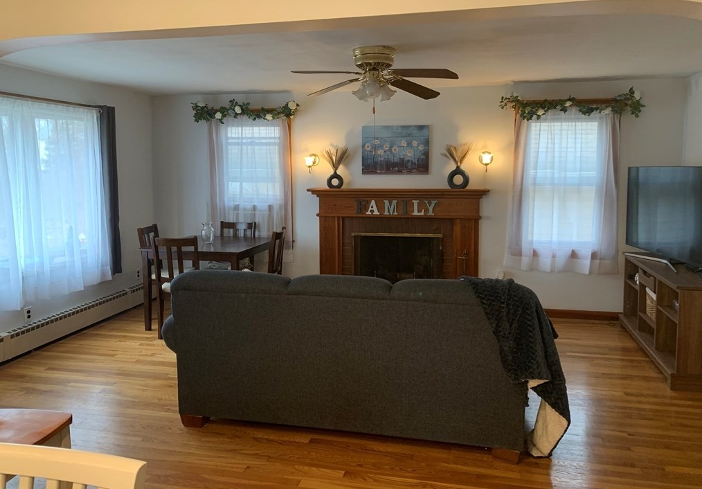 59 Champlain St, Dracut MA  01826-3946 exterior