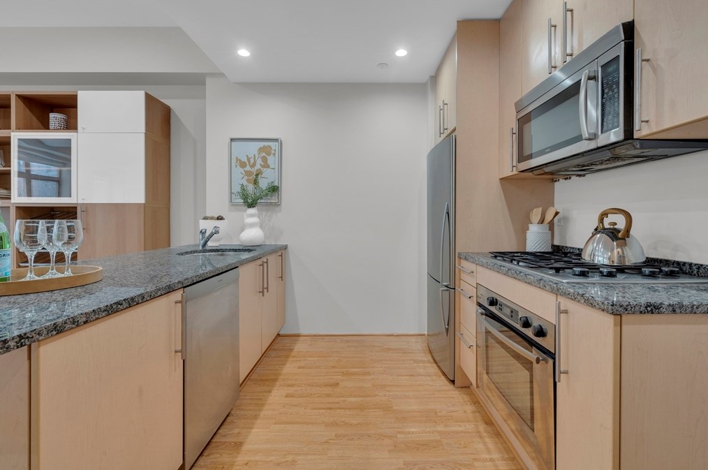 35 Fay St #209, Boston, MA 02118