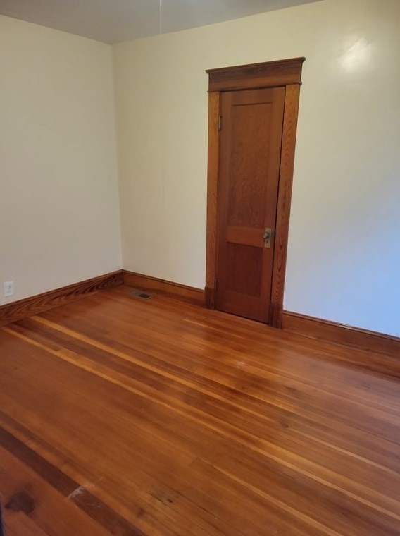 16 Chateaugay St, Chicopee MA 01020-3320 exterior