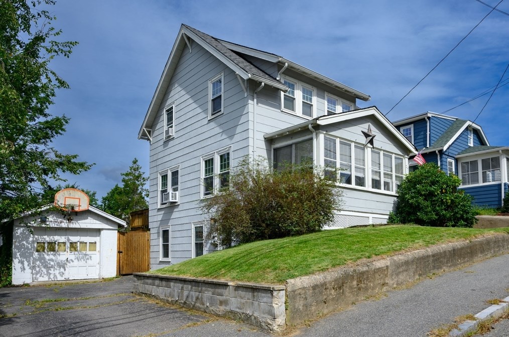 27 Staten Rd, Braintree, MA 02184-3117