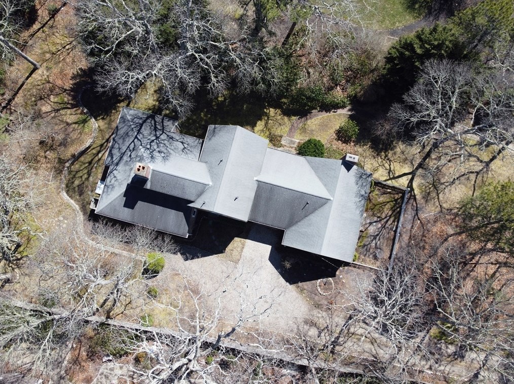 8 Isaiah Dunster Ln, Brewster, MA 02631 exterior
