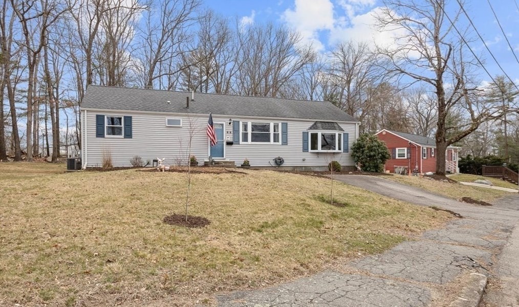 66 Edward Cody Ln, Weymouth, MA 02190