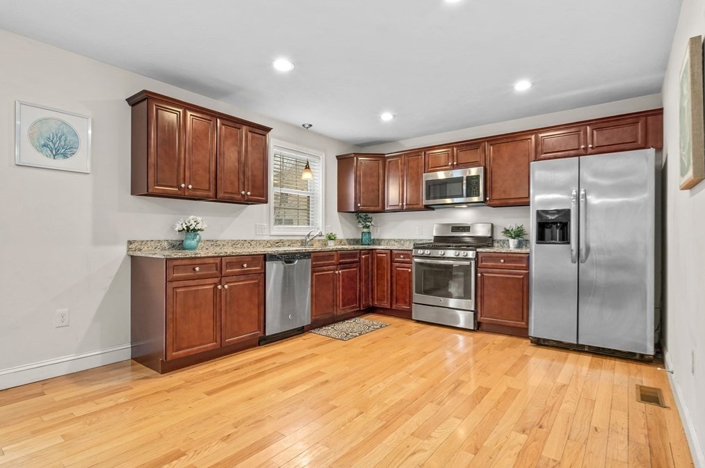 526 Water St #526, Haverhill, MA 01830