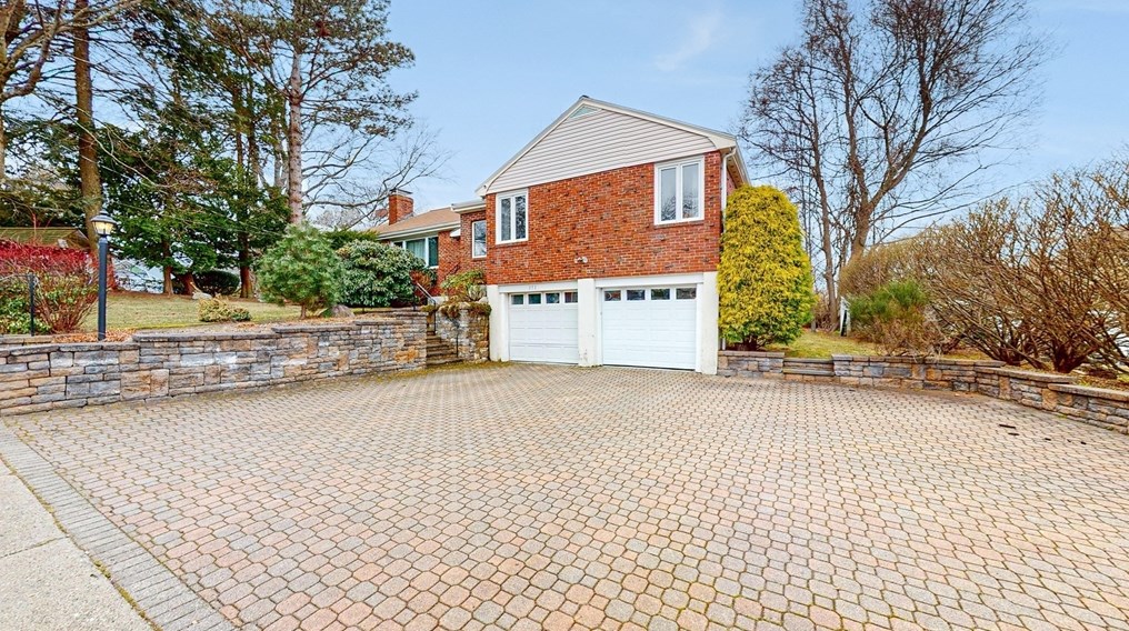 351 Waverley Ave, Newton, MA 02458