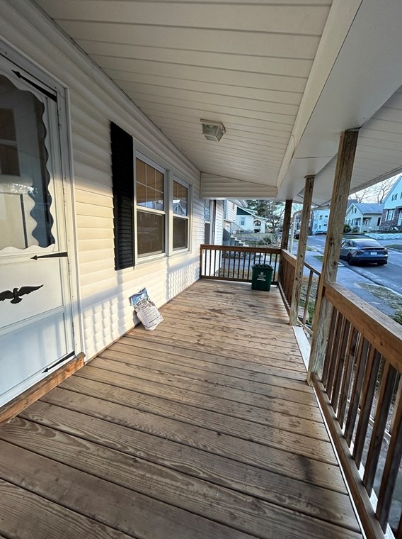 63 Warner Ave, Worcester MA  01604-3153 exterior