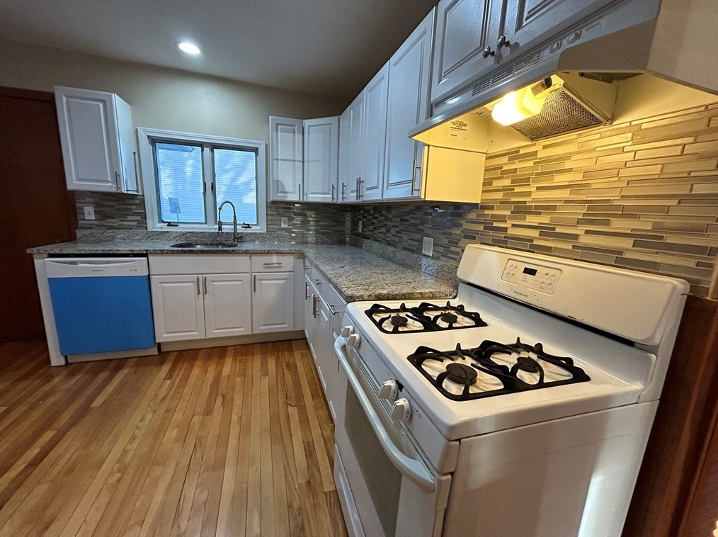 63 Warner Ave, Worcester MA  01604-3153 exterior