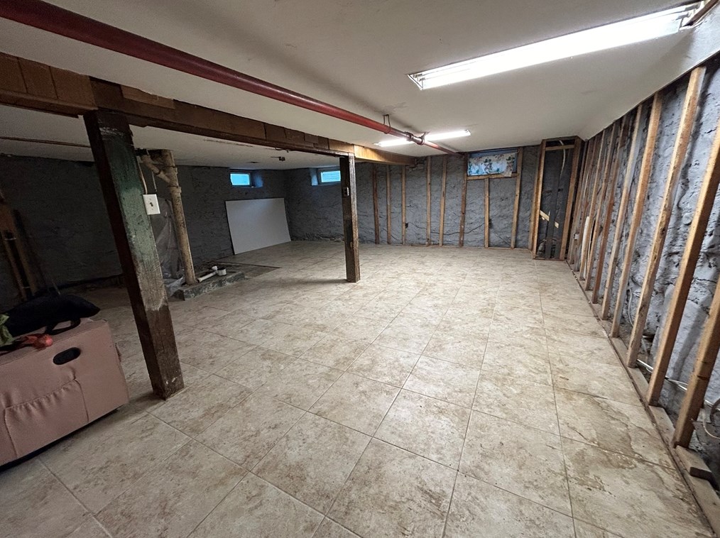 63 Warner Ave, Worcester MA  01604-3153 exterior