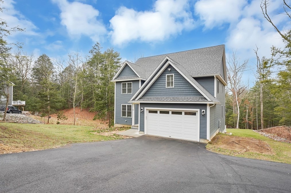 61 New Boston Rd, Sturbridge MA  01566-1334 exterior