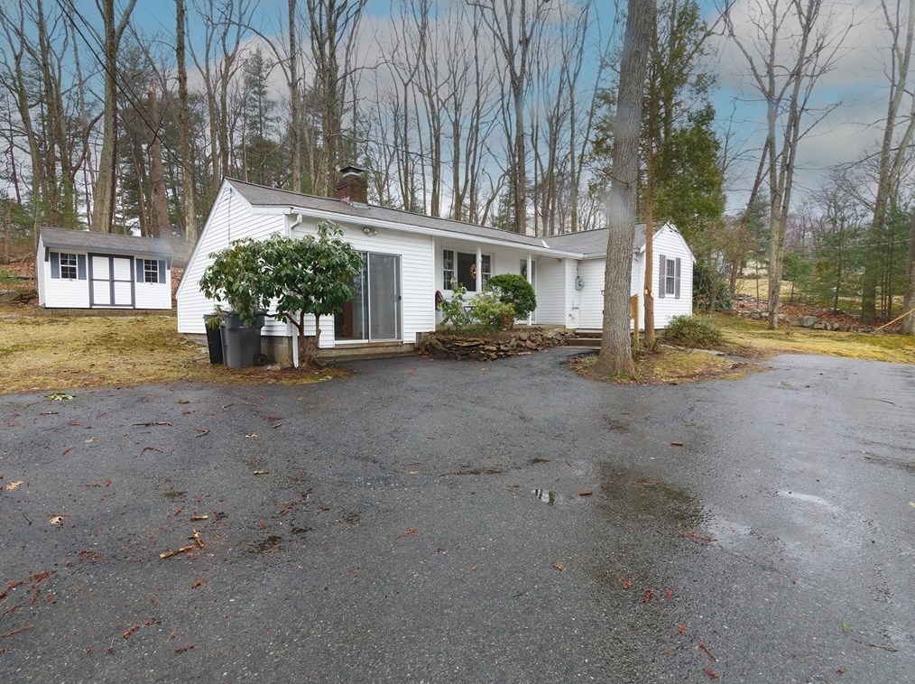 34 Rockridge Rd, Framingham, MA 01702-5511