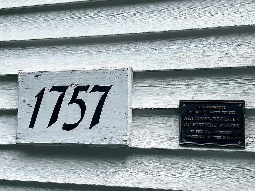 77 Leominster Rd, Lunenburg, MA 01462 exterior