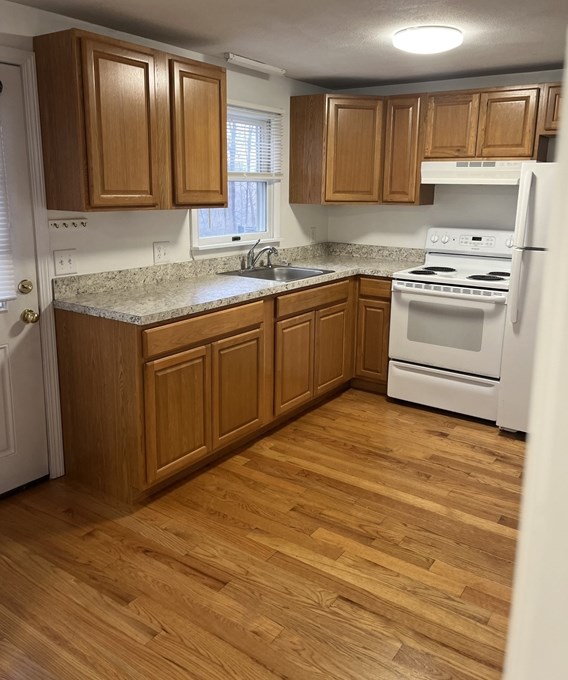 214 Middle St #e, Weymouth, MA 02189