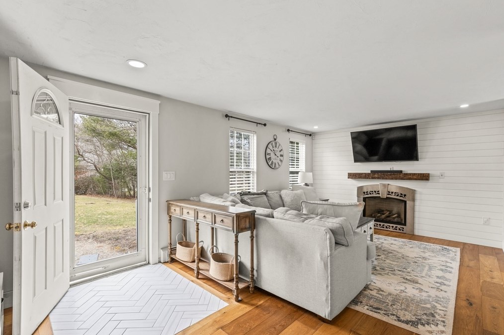 109 Alewife Rd, Plymouth MA  02360-2225 exterior