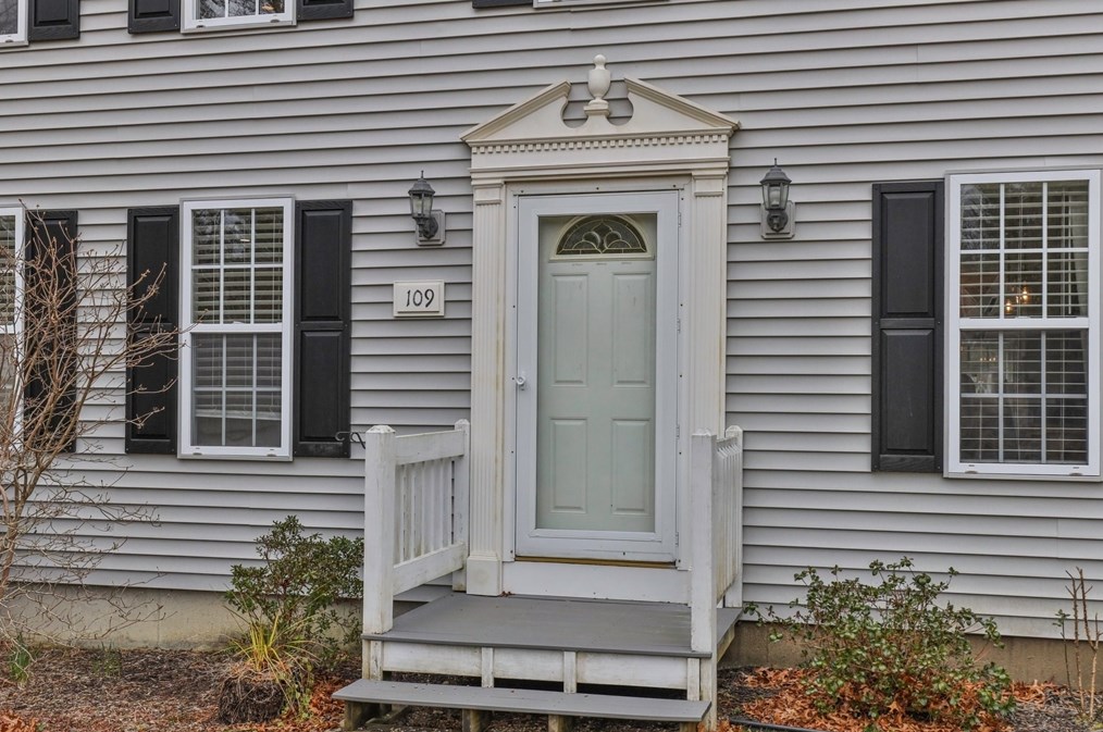 109 Alewife Rd, Plymouth MA  02360-2225 exterior