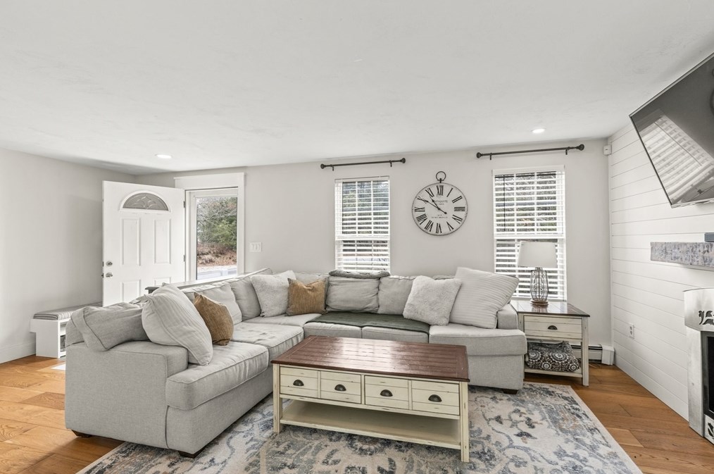 109 Alewife Rd, Plymouth MA  02360-2225 exterior