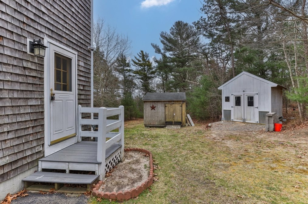 109 Alewife Rd, Plymouth MA  02360-2225 exterior