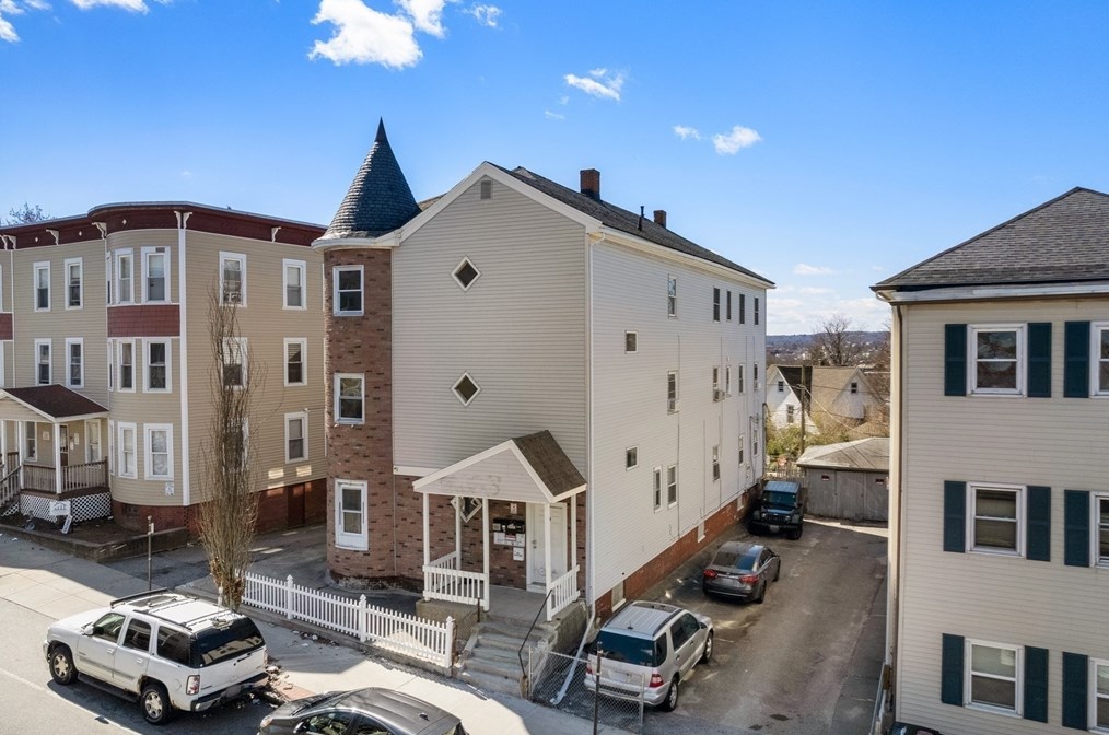 58 Providence St, Worcester MA 01604-4202 exterior