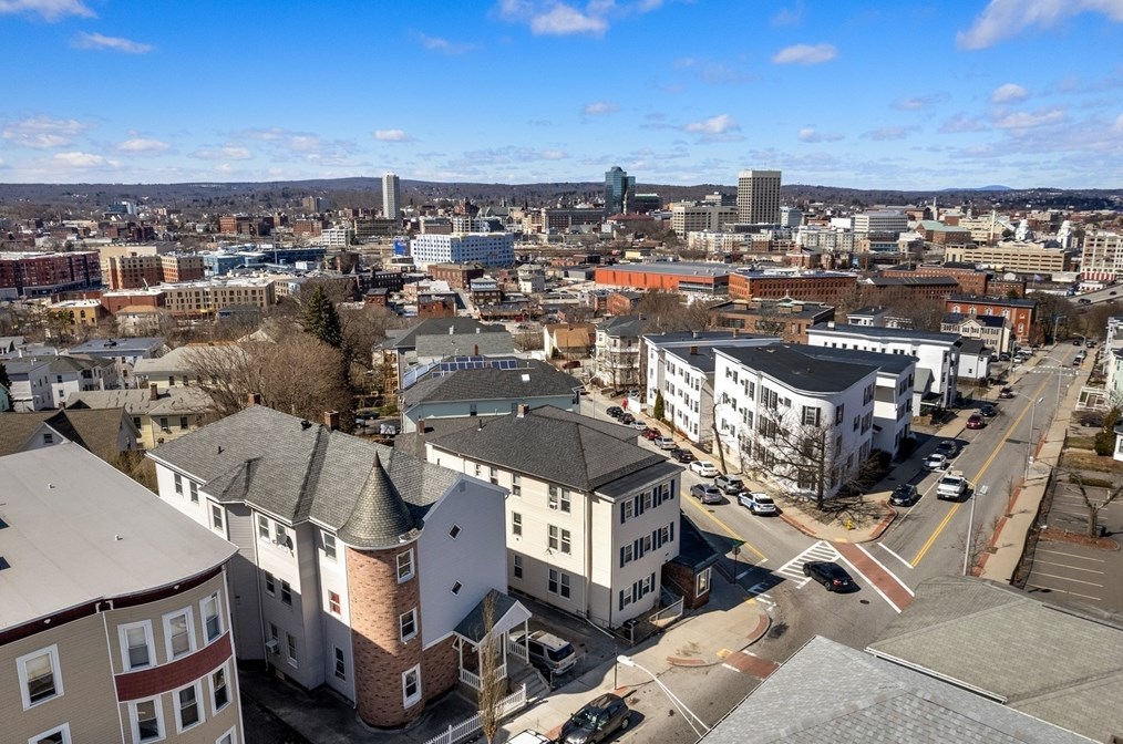 58 Providence St, Worcester MA 01604-4202 exterior