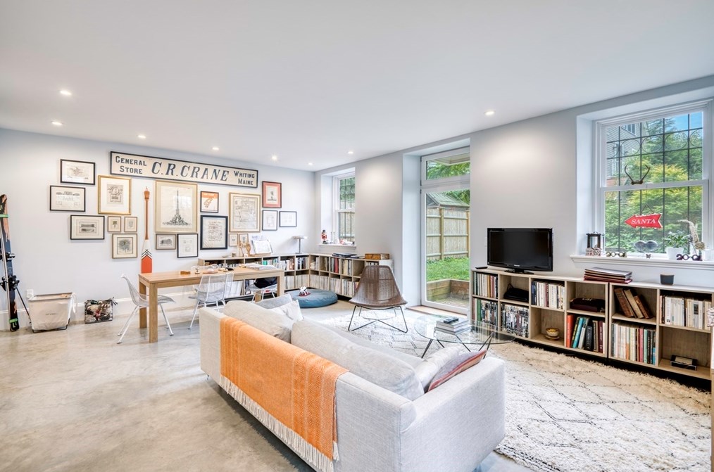 67 Sparks #1, Cambridge, MA 02138