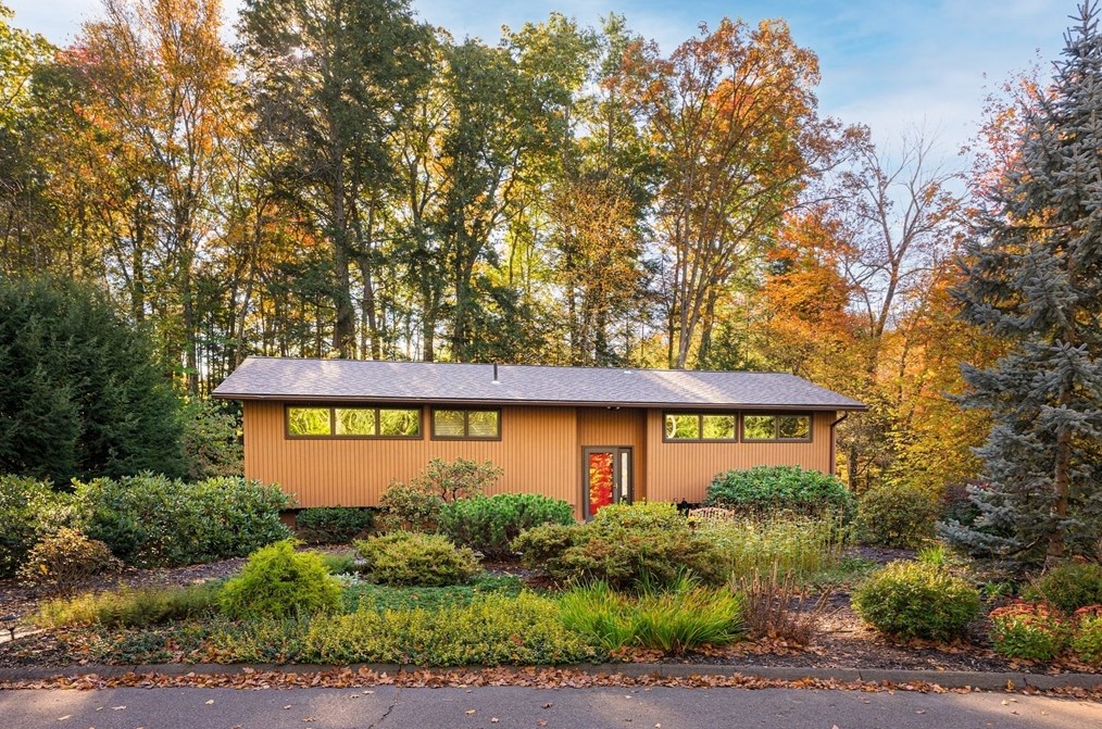 9 Red Fox Ln, Amherst, MA 01002