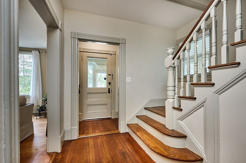 311 Prospect St, Northampton MA  01060-2049 exterior