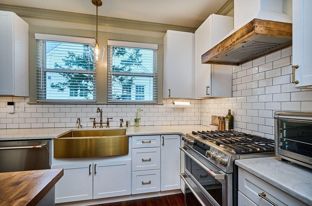 311 Prospect St, Northampton MA  01060-2049 exterior