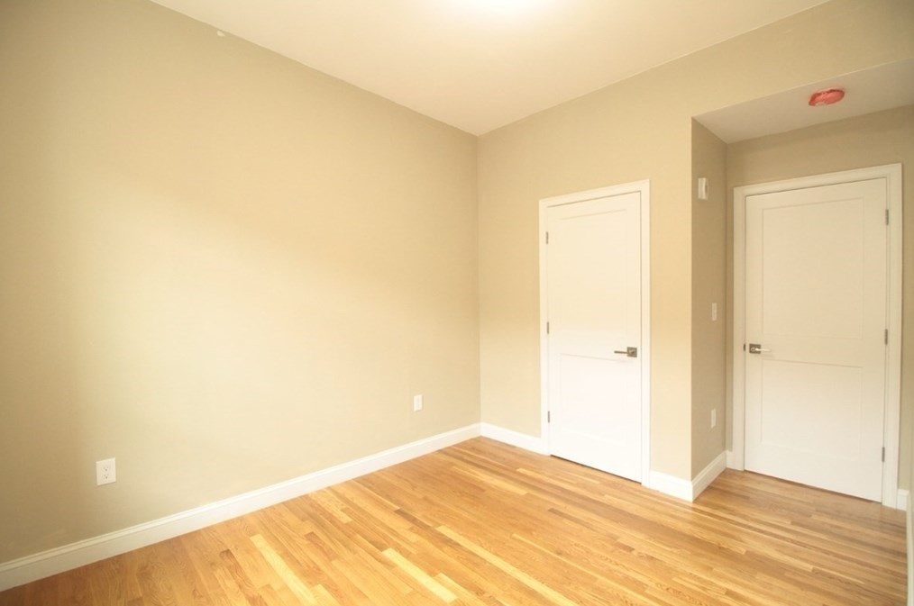 66 Frankfort St #3f, Boston, MA 02128