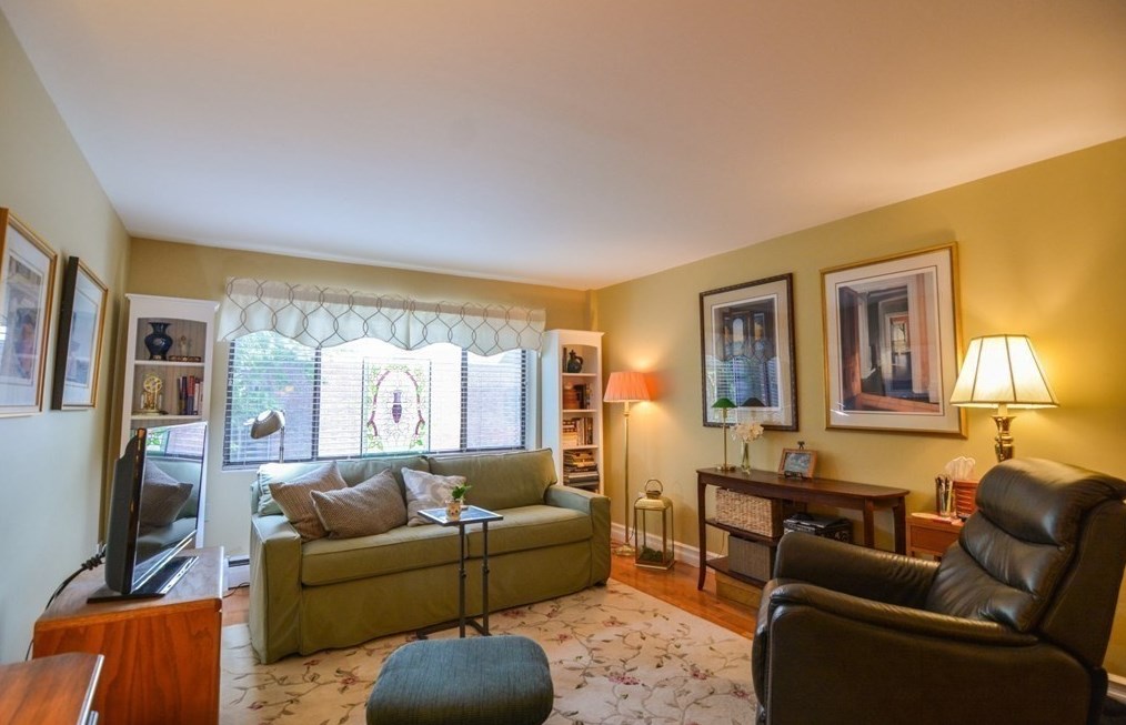 9 Ryder St Apt 15, Arlington, MA 02476