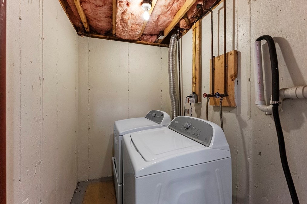 30 Miranda Way, East Bridgewater MA 02324-1481 exterior