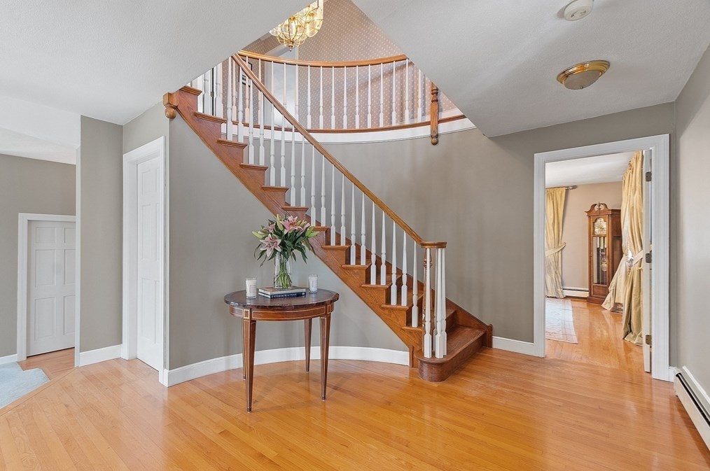 56 Louise Rd, Braintree MA 02184-5902 exterior