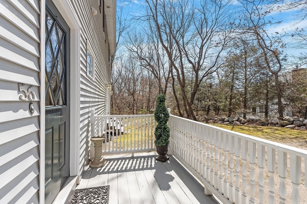 56 Louise Rd, Braintree MA 02184-5902 exterior