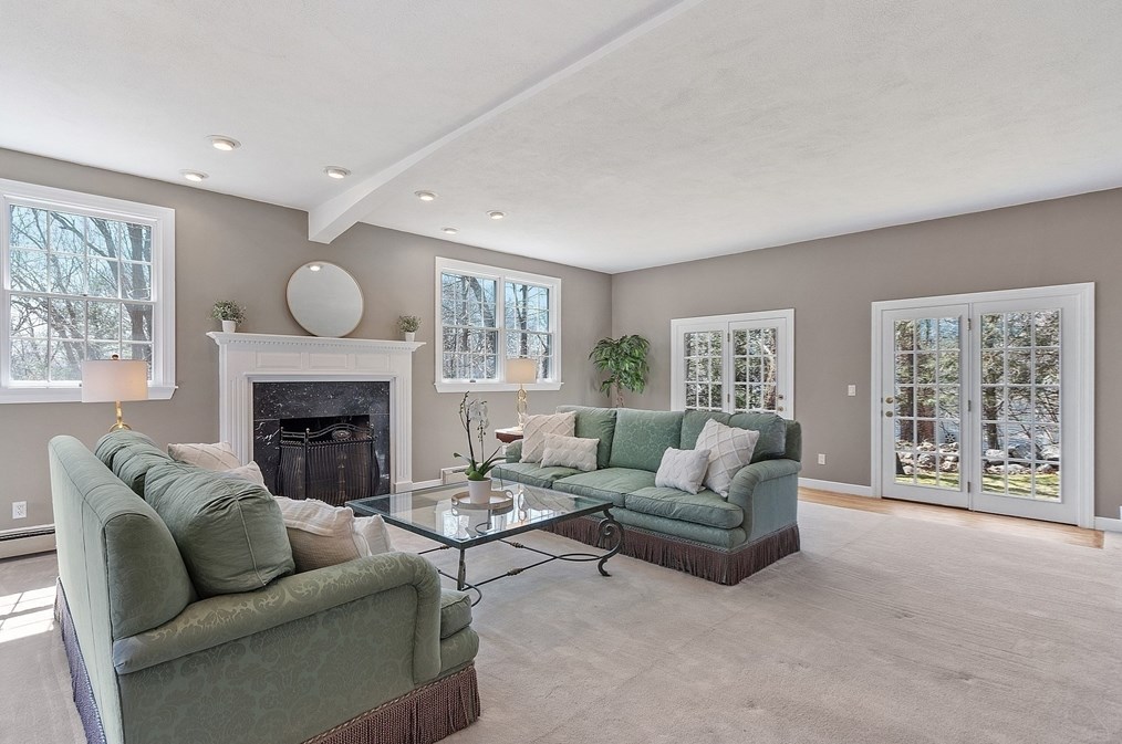 56 Louise Rd, Braintree MA 02184-5902 exterior