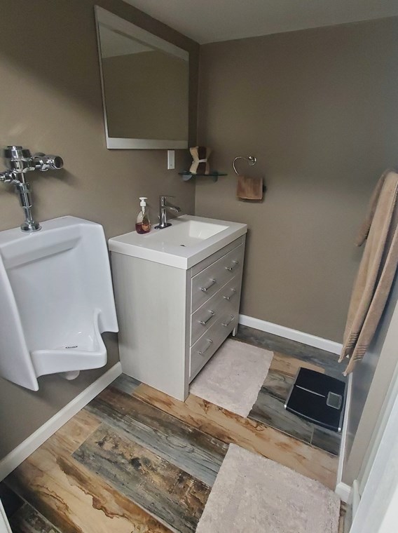 147 Denver St, Springfield MA 01109-1820 exterior