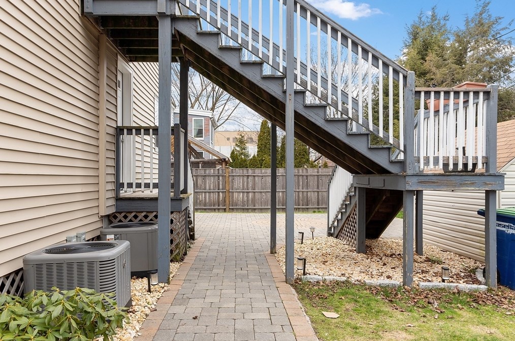 25 Clark St, Somerville MA 02143-3919 exterior