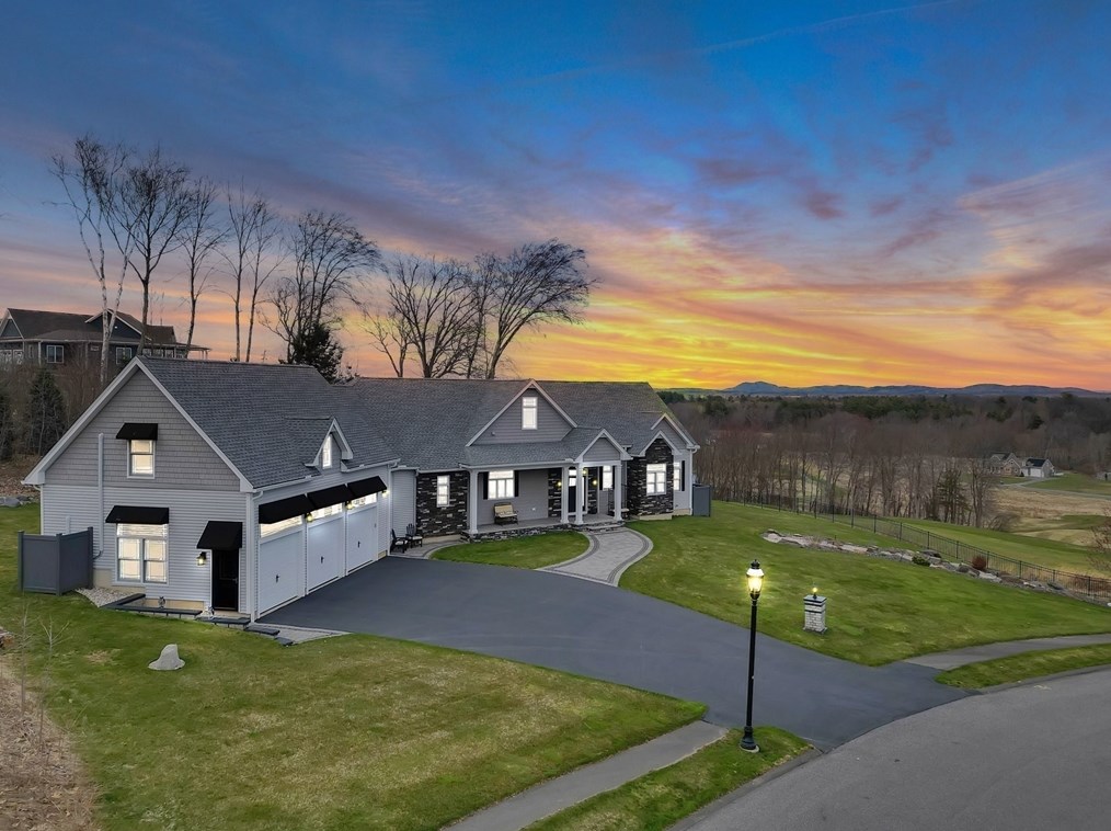 17 Ranch Club Rd, Southwick, MA 01077