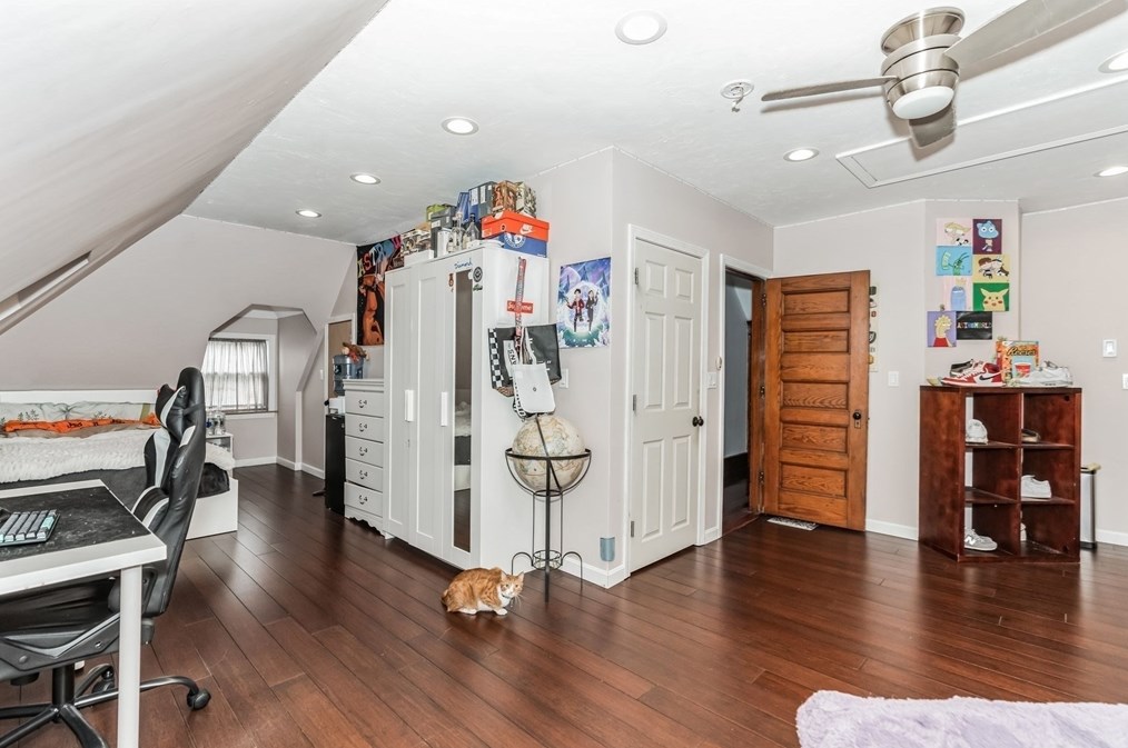 35 Somerset St, Worcester MA  01609-2110 exterior