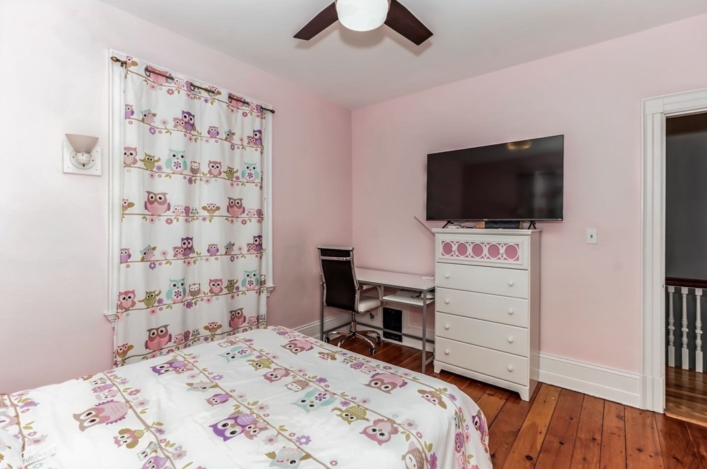 35 Somerset St, Worcester MA  01609-2110 exterior