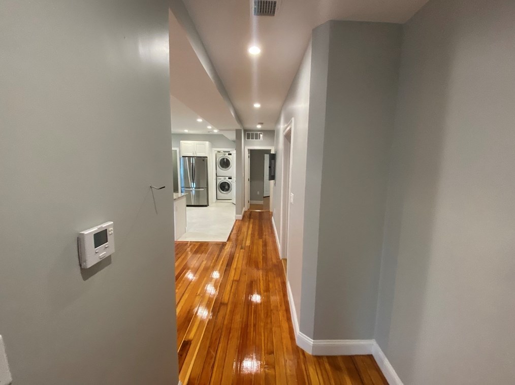 27 Juliette St, Roxbury-Xing, MA 02122 exterior