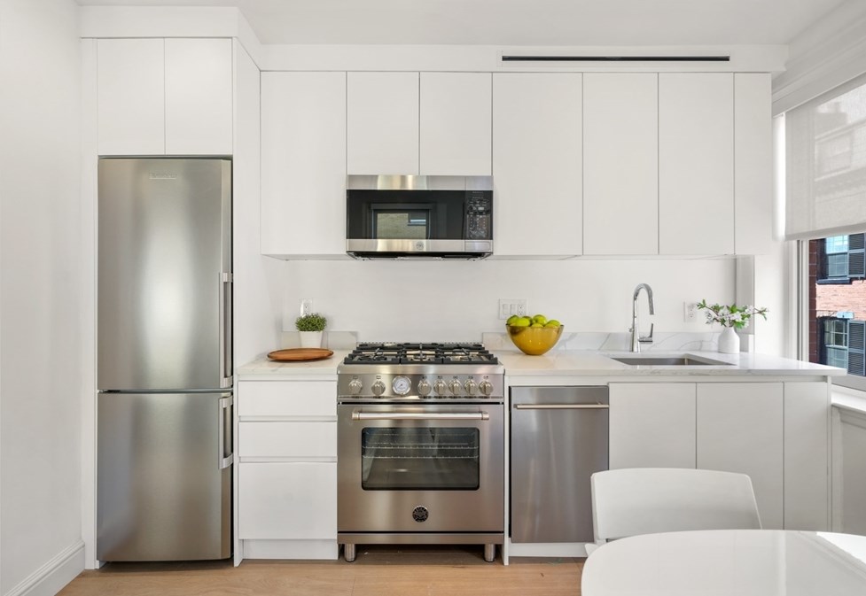 112 Myrtle #3a, Boston, MA 02118