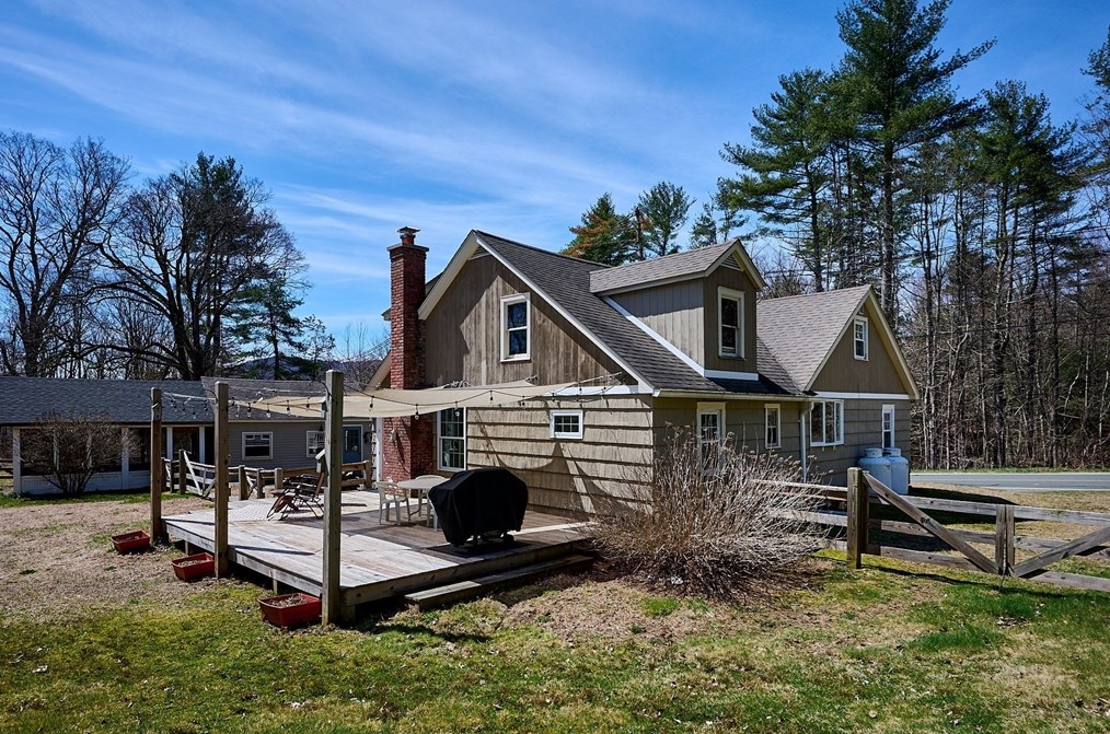 123 Russellville Rd, Southampton MA  01073-9508 exterior