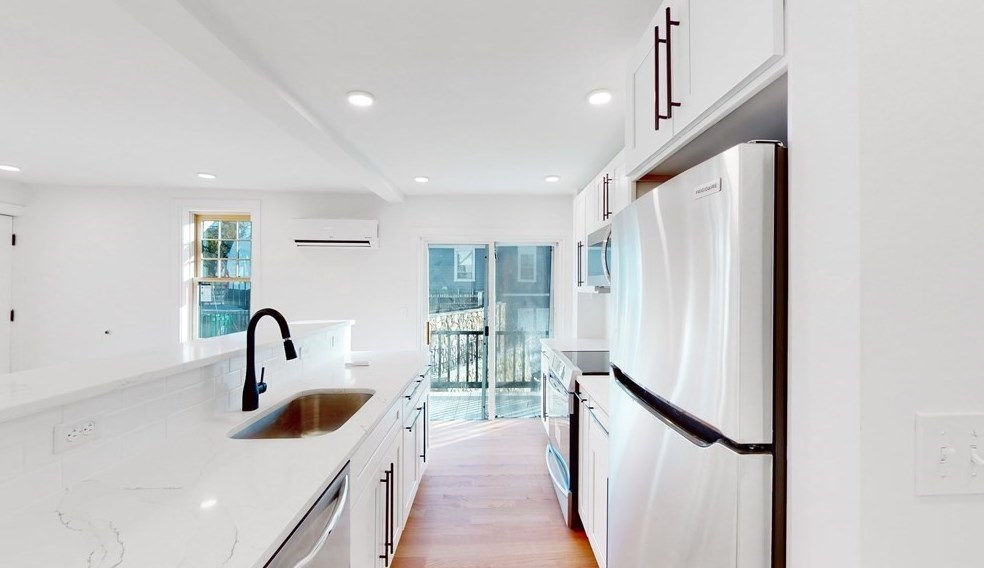 44-46 High St #2, Newton, MA 02464