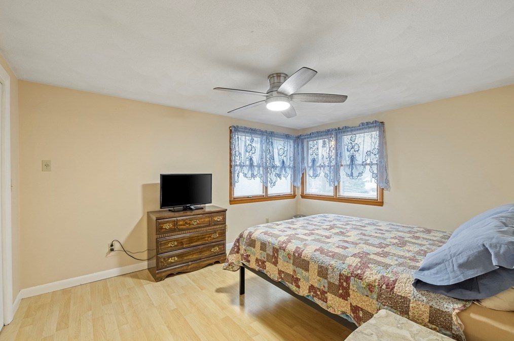 16 Lynn End Rd, Lynn MA  01904-1120 exterior