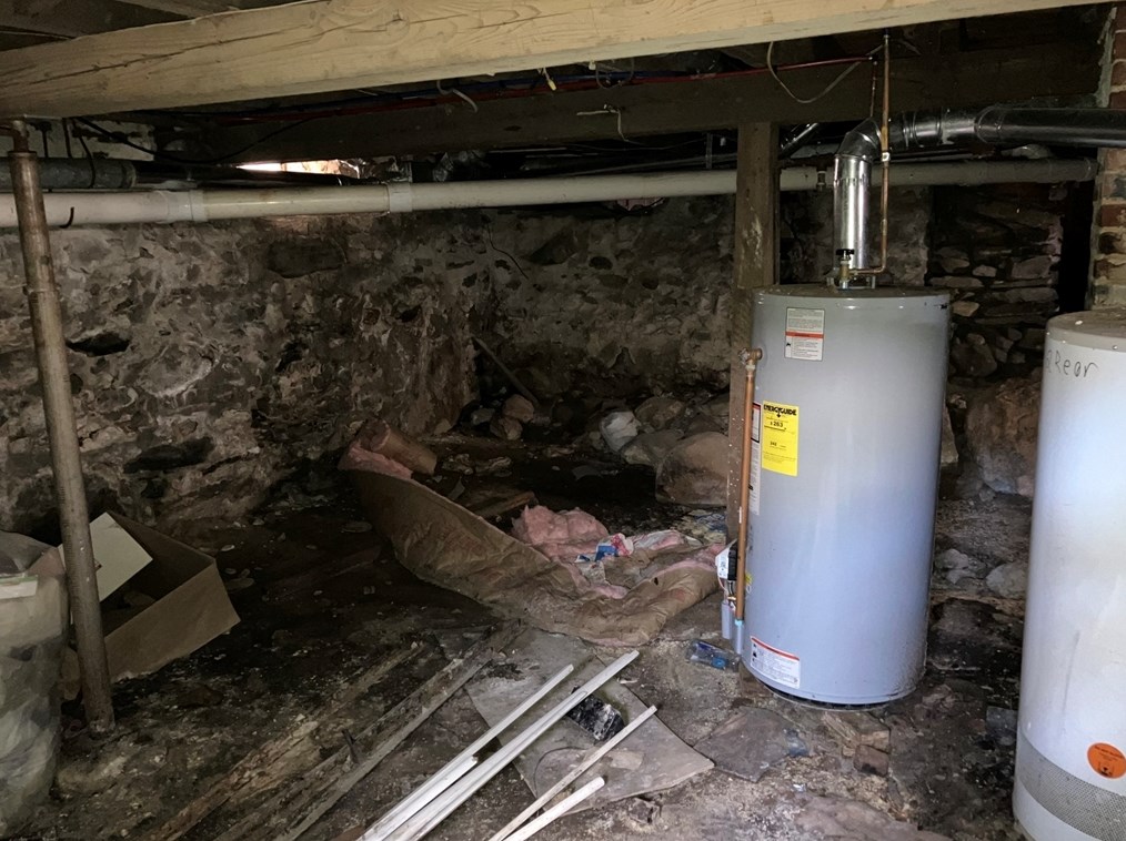 21 Whitcomb St, Webster MA  01570-2429 exterior