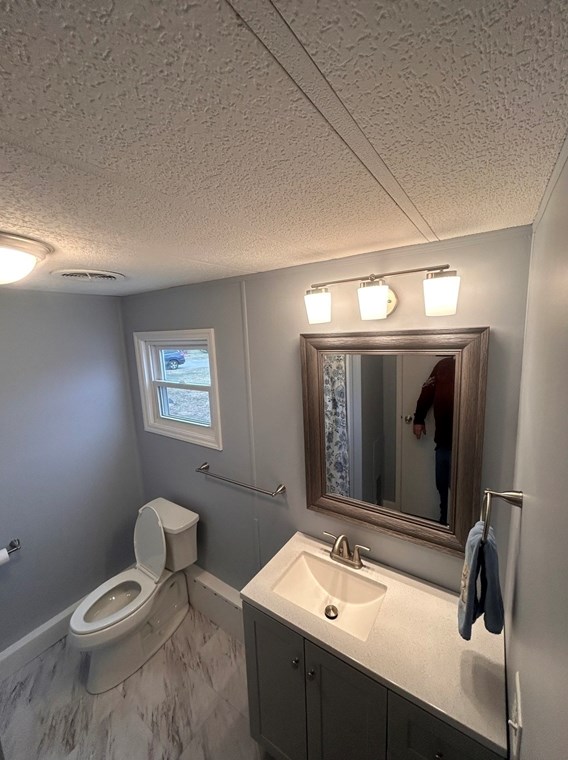 16 Lydia Dr, Plymouth MA  02360-5041 exterior